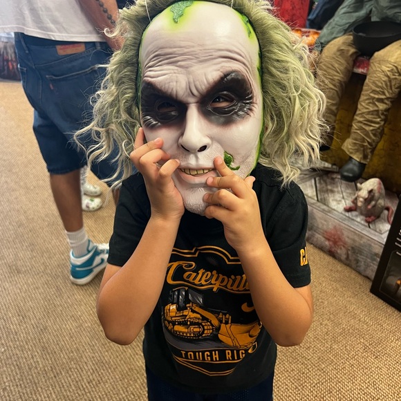 Meet your Posher, Monica Thank you for visiting my closet.. - Picture 4 of 10